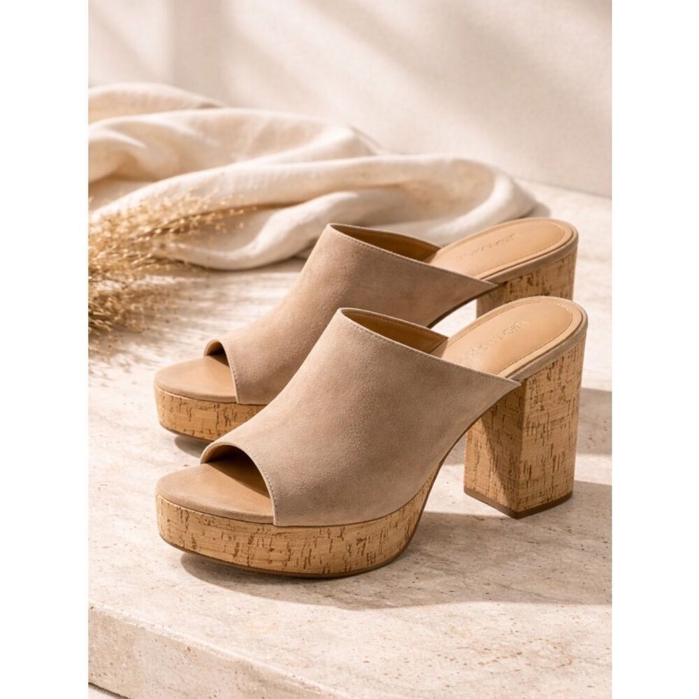 NIB Lisa Vicky Women's Joy V Camel Tan Kid Suede Mule Sandal Heel - Size 8.5